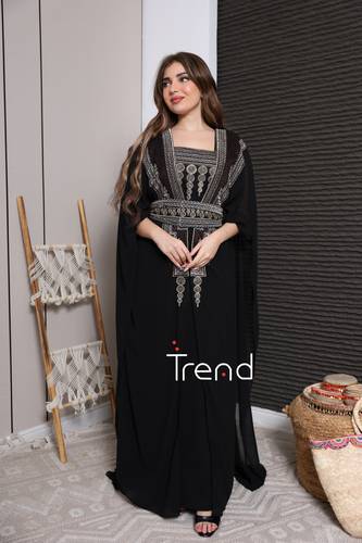 جلابية قطعتين مطرزة بحزام - 2XL