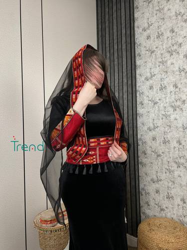 جلابية مخمل مطرزة بطرحة راس - 3XL