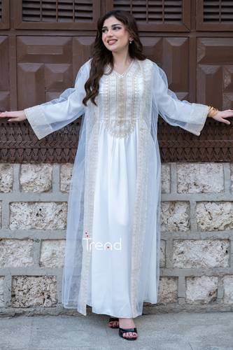 جلابية قطعتين ابيض مطرزة بطرحة راس - 2XL