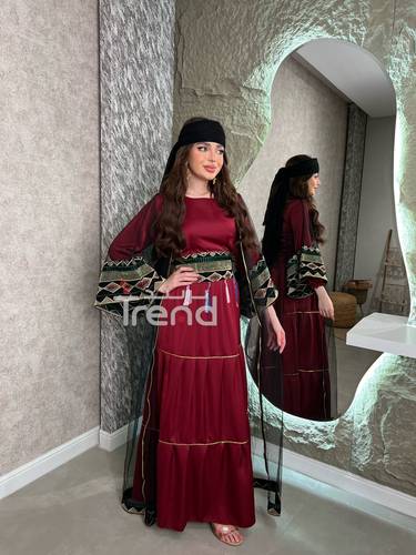جلابية قطعتين احمر مطرزة - S