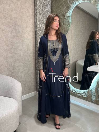جلابية قطعتين طويلة مطرزة لون كحلي  - S