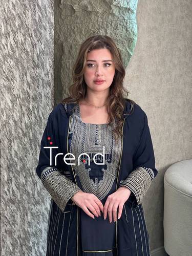 جلابية قطعتين طويلة مطرزة لون كحلي  - S