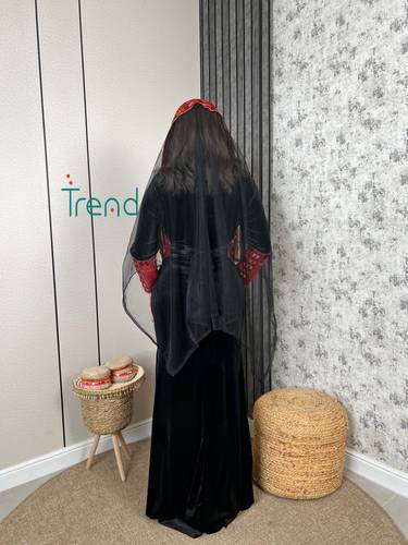 جلابية مخمل مطرزة بطرحة راس - 3XL