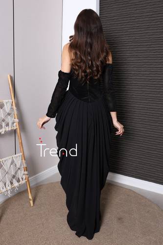 فستان سهرة أسود ملكي بطبقات منسدلة - 2XL