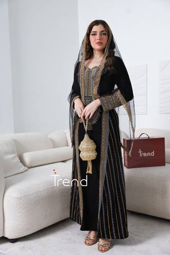 جلابية تراثيه  اسود مع طرحة راس - 5XL