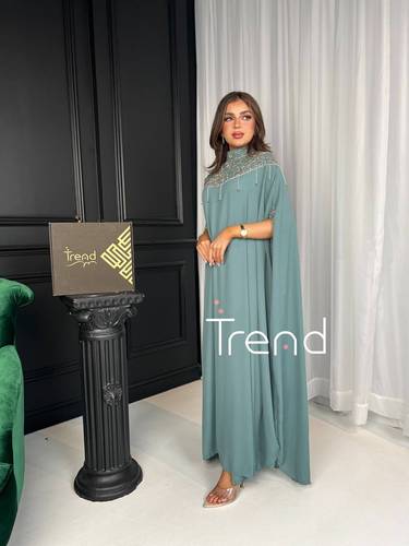 جلابية تيفاني بياقة مطرزة - 3XL