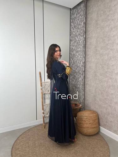 جلابية بتطريز ذهبي (كحلي) - 2XL