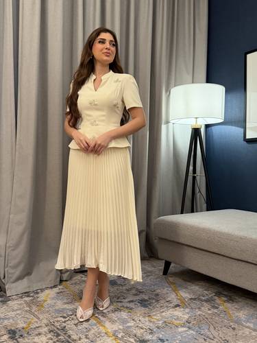 فستان ليموني ميدي بكسرات وتطريز يدوي - XL