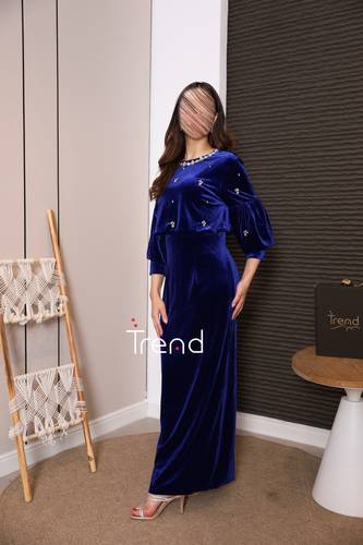 فستان مخملي أزرق ملكي بتطريز ناعم - 2XL