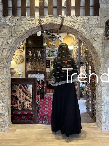 فستان اسود بتطريزات فضي مع طرحة راس - 2XL
