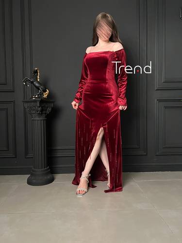 فستان مخمل طويل مميز بأكمام لون برغندي  - 2XL