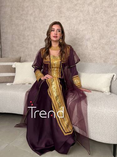 جلابية طويل قطعتين مطرزة (موف) - M