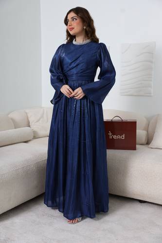 فستان انيق كحلي مزين بورده على الخصر  - XL