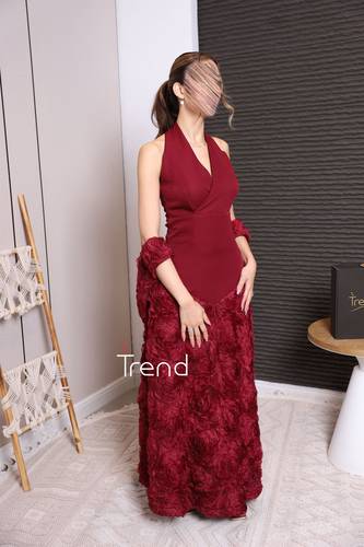 فستان أحمر فاخر بوردات ثلاثية الأبعاد - 2XL