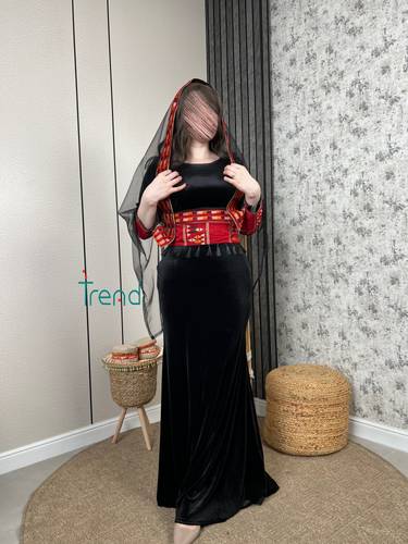 جلابية مخمل مطرزة بطرحة راس - 3XL