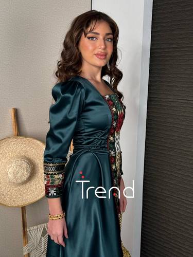 جلابية نسائي مطرزة بطرحة راس /خضراء / - S