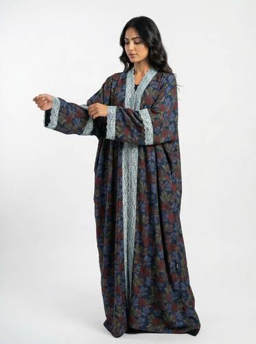Cotton abaya with blue lace trim