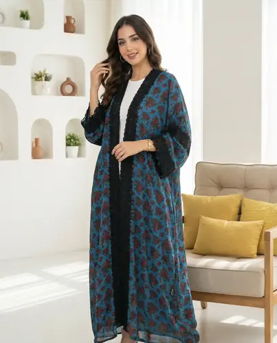 عباية أنيقة بلون أزرق ناعم