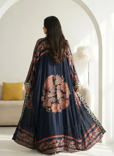 Cotton abaya with elegant patterns