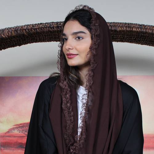 Brown scarf with lace edges