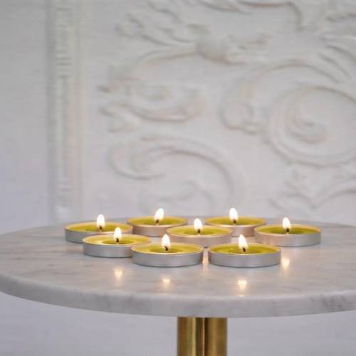 A set of 8 small candles
