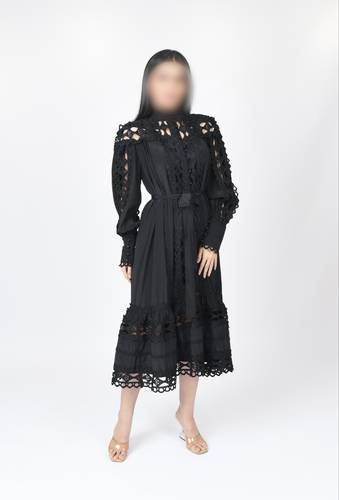 فستان اسود بالجُبير 