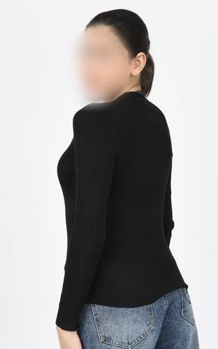 تيشيرت بأكمام طويلة 
