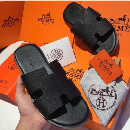 Hermes sandals / black