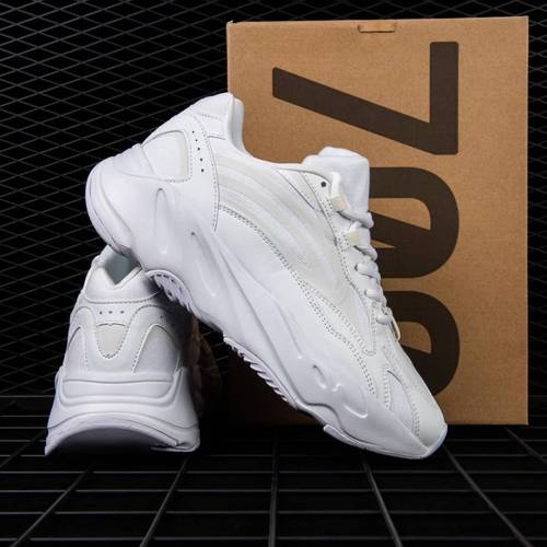 Yeezy 700 Full White