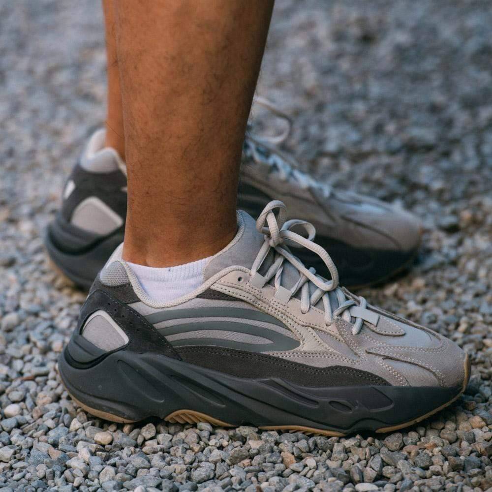 adidas gazelle silver green womens adidas Yeezy Boost 700 V2 Tephra