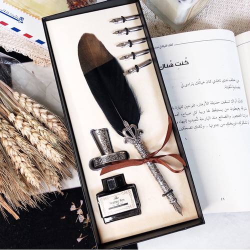 قلم الريشة الأسود 
