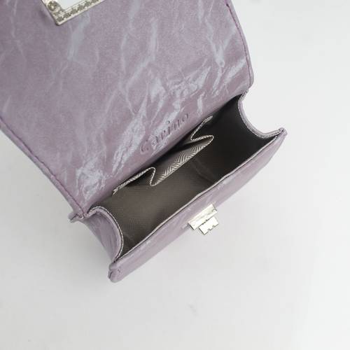 شنطة كتف بناتي بتصميم راقي وبجودة عالية مع سلسال من المعدن للكتف - بنفسجي