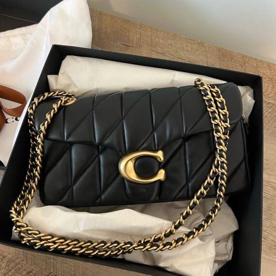 شنطة كوتش تابي لون اسود