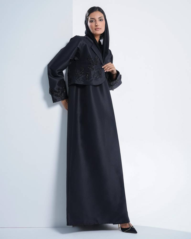 عباية من التفته الأسود مميزه بشك  انيق