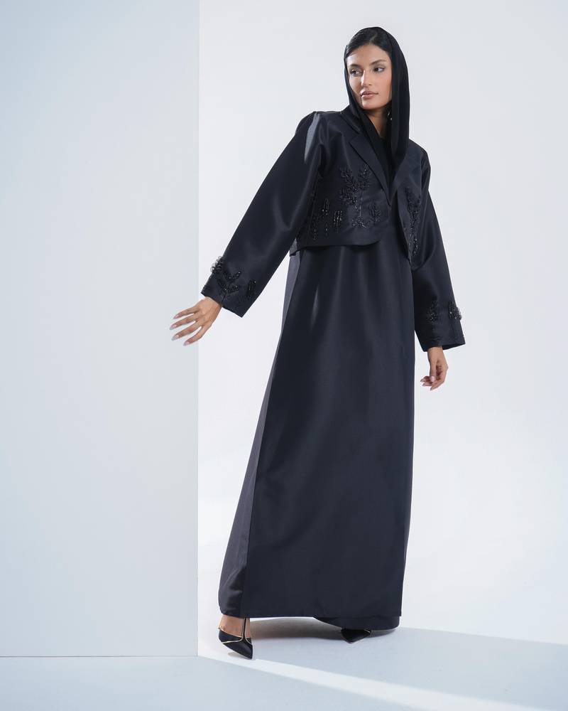عباية من التفته الأسود مميزه بشك  انيق