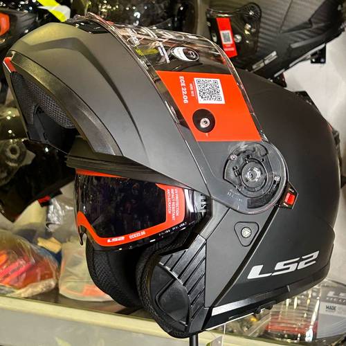 خوذة LS2 STROBE II