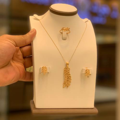 طقم 000774