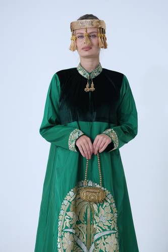 ثوب سفرة سعود لون اخضر