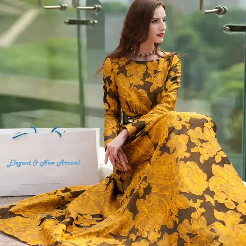 فستان ديفشاتا نسائي ماكسي بأكمام طويلة ونقشة زهور جاكار