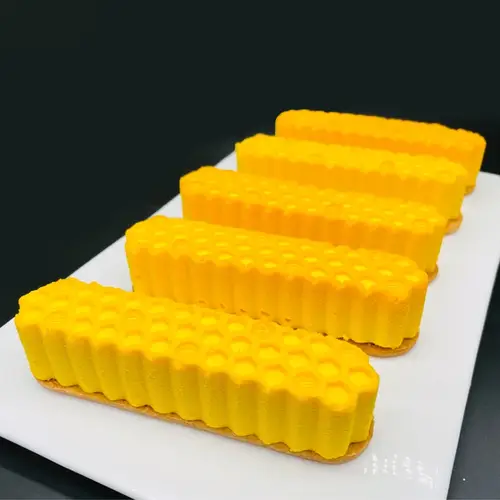 6-Cell Long Strip Honeycomb Design Silicone Mousse Cake Mold Beehive Dessert Baking Tool Plastic Pastry Cutting Mold Mousse Tray