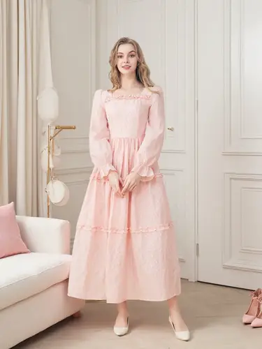 French Vintage Elegance Plus Size Dress - Audrey Hepburn-Inspired Waist-Defining A-Line Floral Print V-Neck Slimming Maxi Dress
