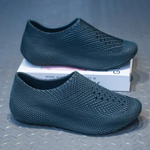 Designer Lightweight Luxury Summer New 3D Hole Hole Shoes Full Wrap Couple Casual Sandals Outdoor Beach Shoes for Men