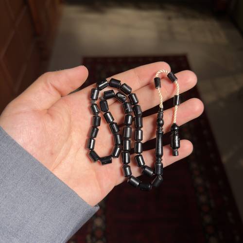 مسباح خشب الاسود
