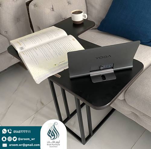 طاولة مدرسية لون اسود