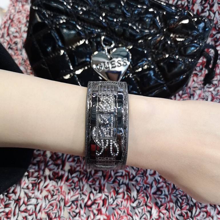 Guess W11142L1