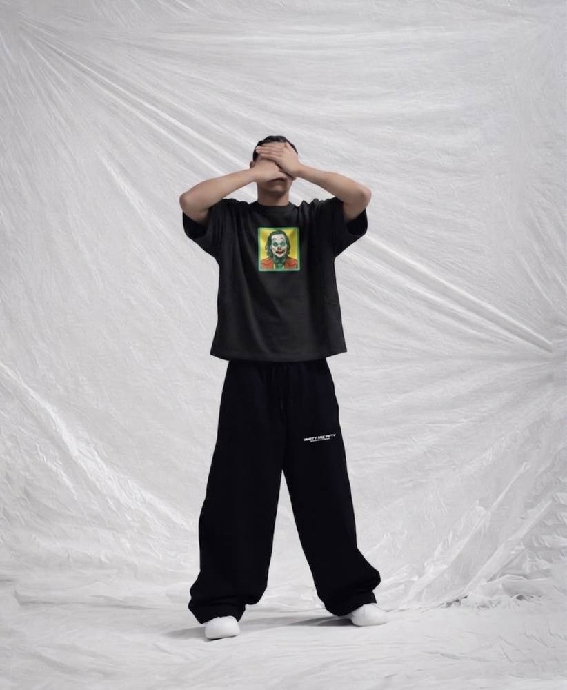 تيشيرت جوكر اوفرسايز اسود Black Oversized Joker T-Shirt