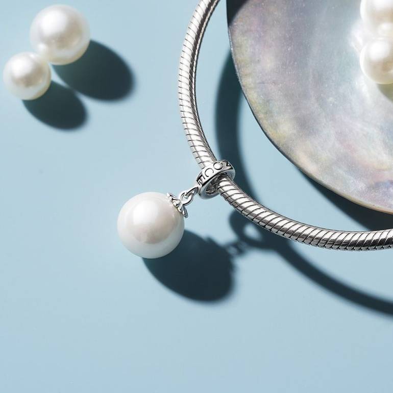 Gnoce Elegant Pearl Pendant Dangle Charm