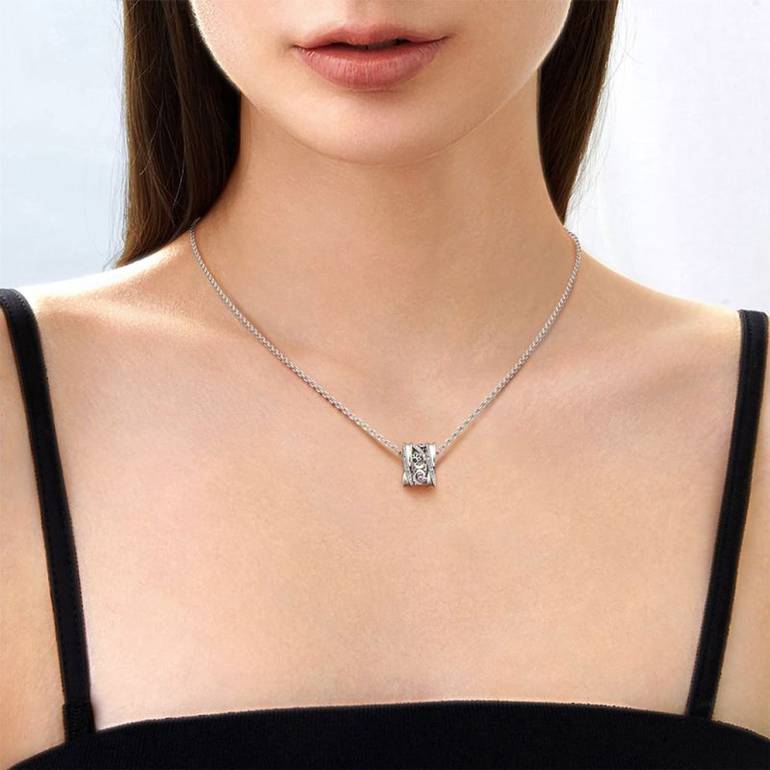 Gnoce Paws & Love Heart Twisted Drum Pendant Necklaces