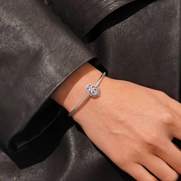 Gnoce Openable Easter Egg Bunny Charm