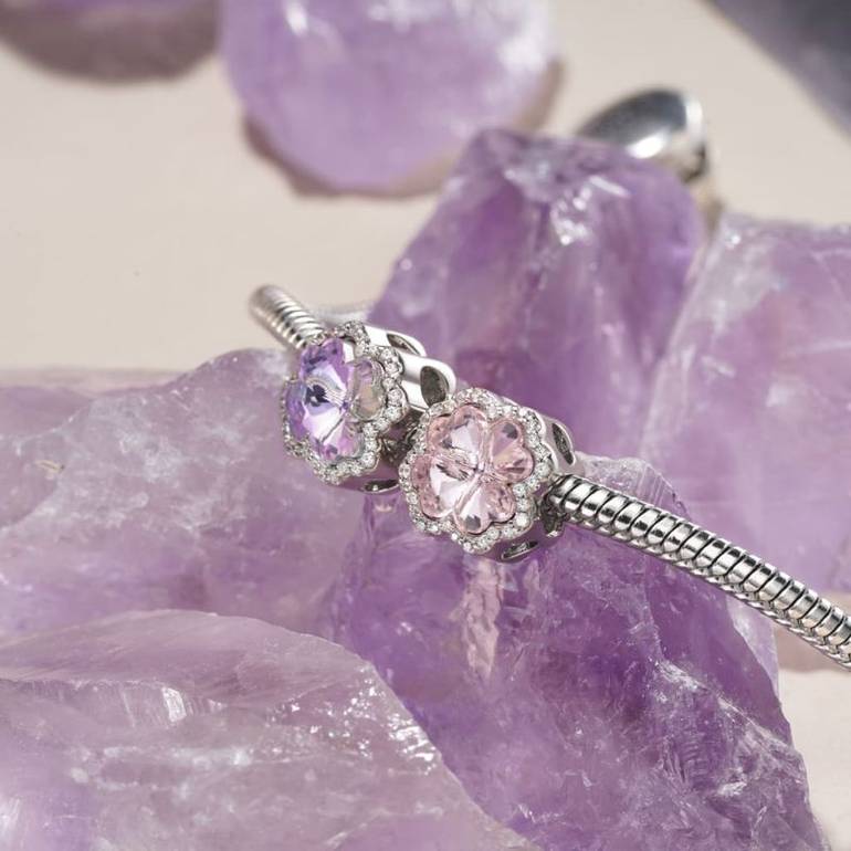 Gnoce Lucky Pink Four-leaf Clover Charm